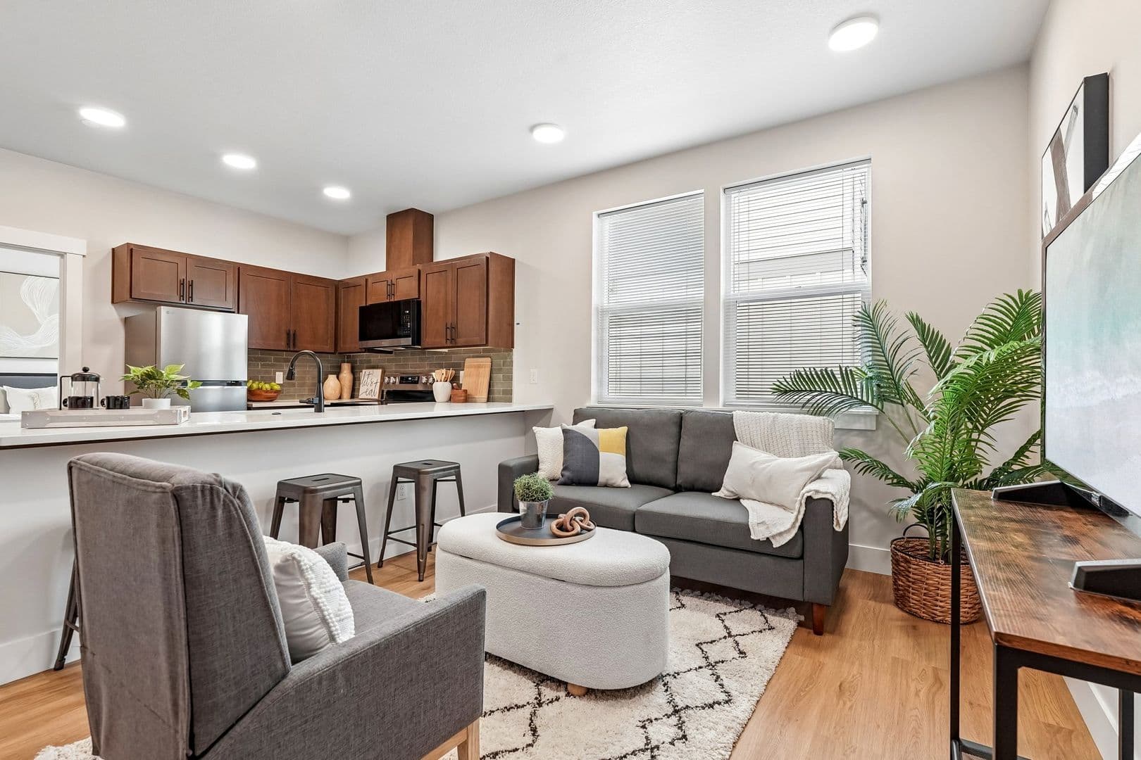 Portland Apartment: 4381 NE Prescott Street