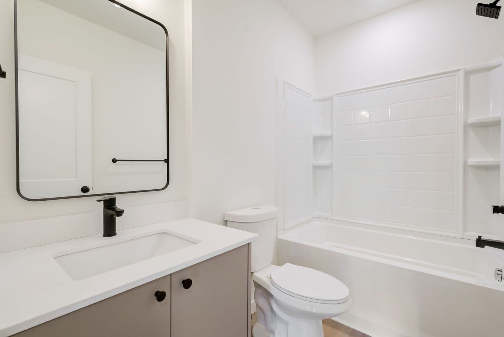 Portland Apartment: 6115 NE Multnomah St