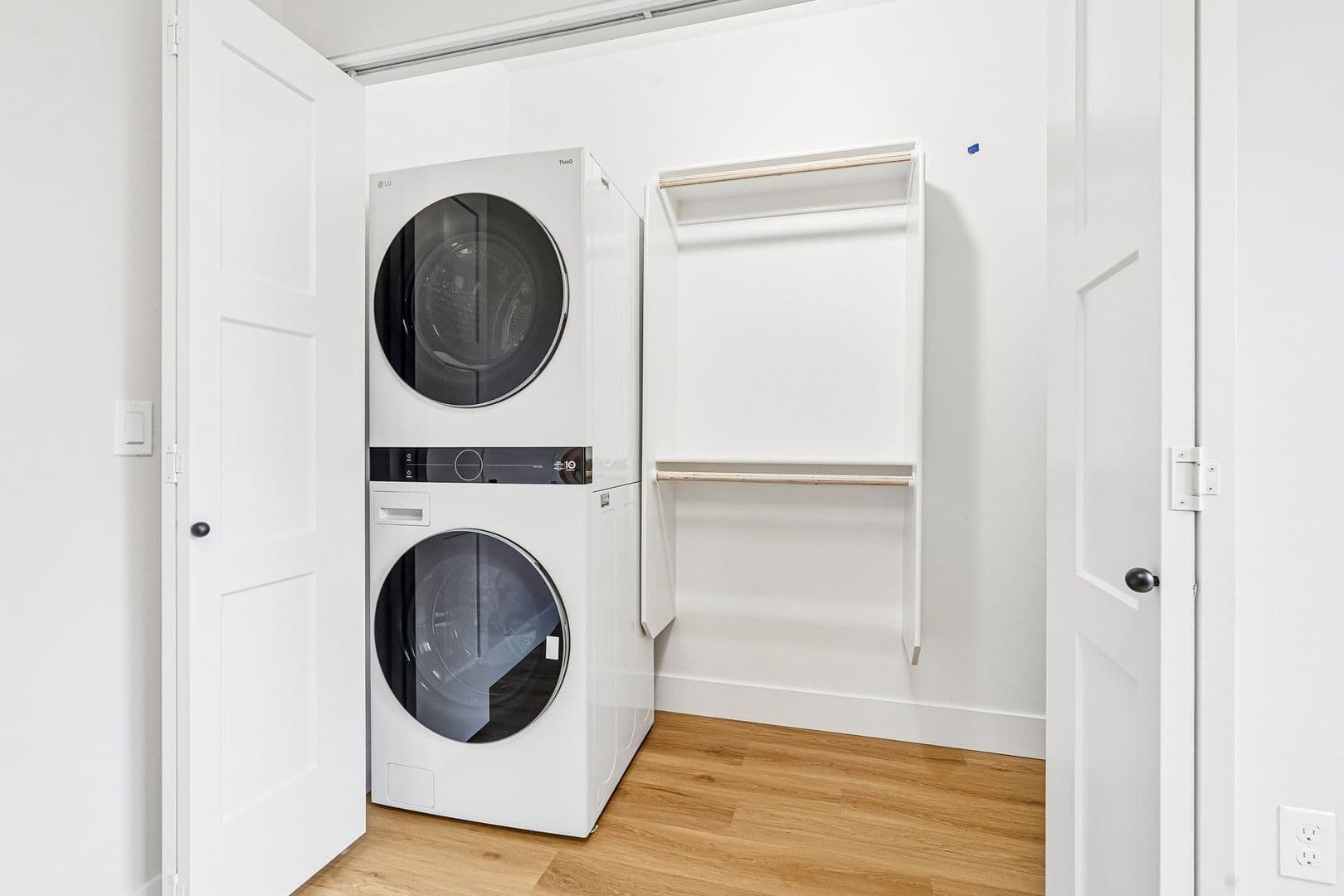 Portland Apartment: 4381 NE Prescott Street