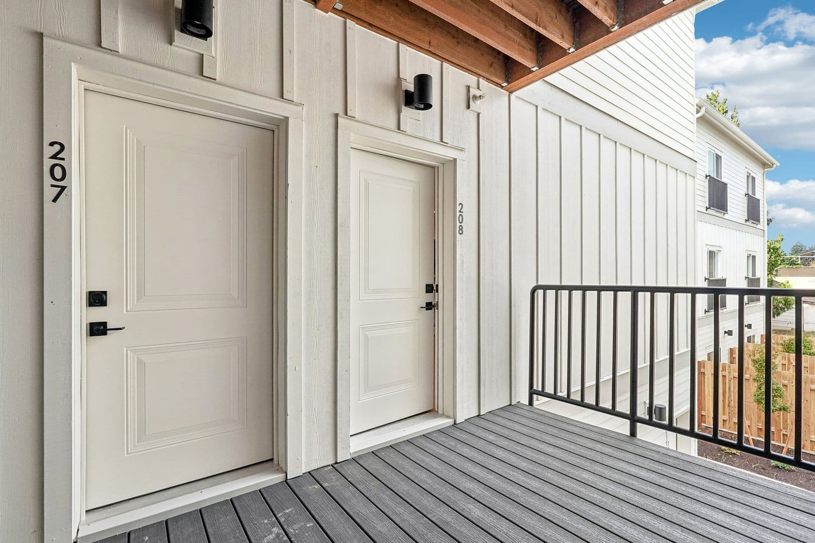 Portland Apartment: 4381 NE Prescott Street