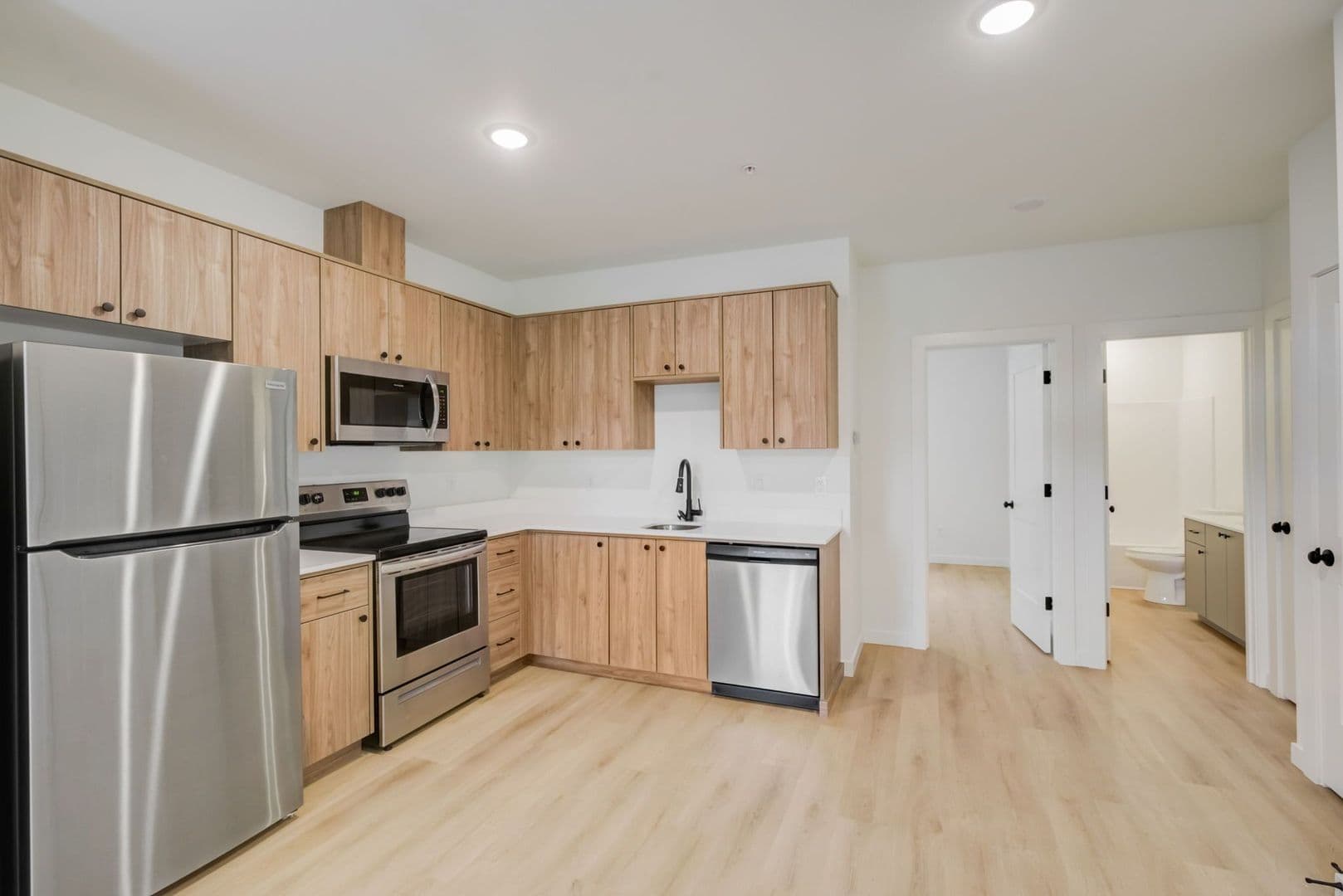 Portland Apartment: 6115 NE Multnomah St
