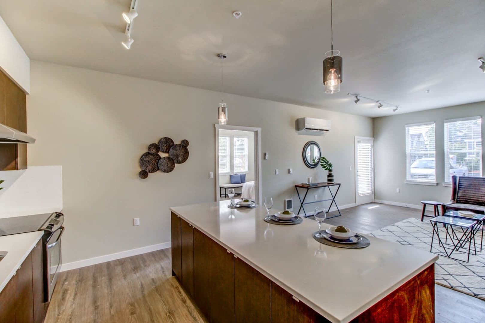 Hillsboro Apartment: 399 NE 79th Ave
