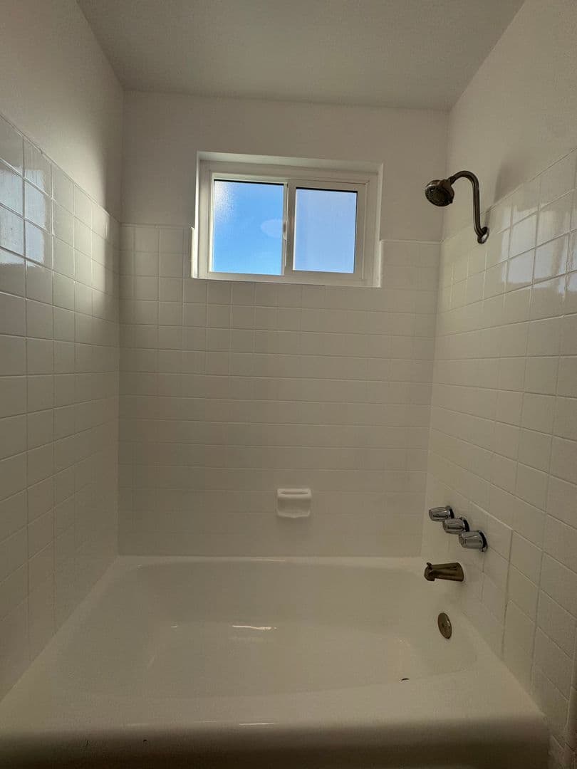 Hawthorne Apartment: 4369 West 132nd Street