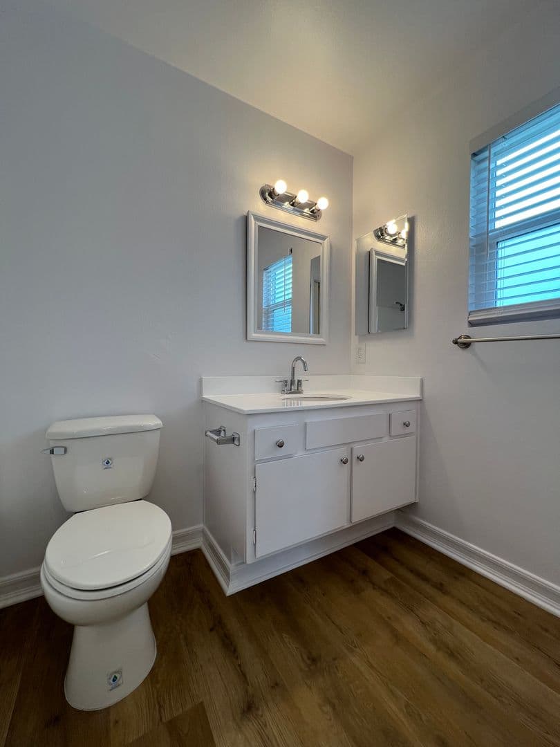 Torrance Apartment: 22322 Denker Avenue