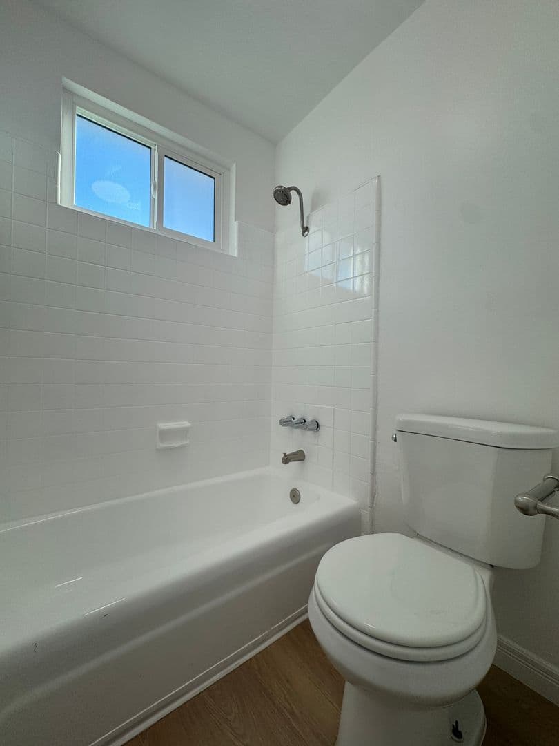 Hawthorne Apartment: 4369 West 132nd Street