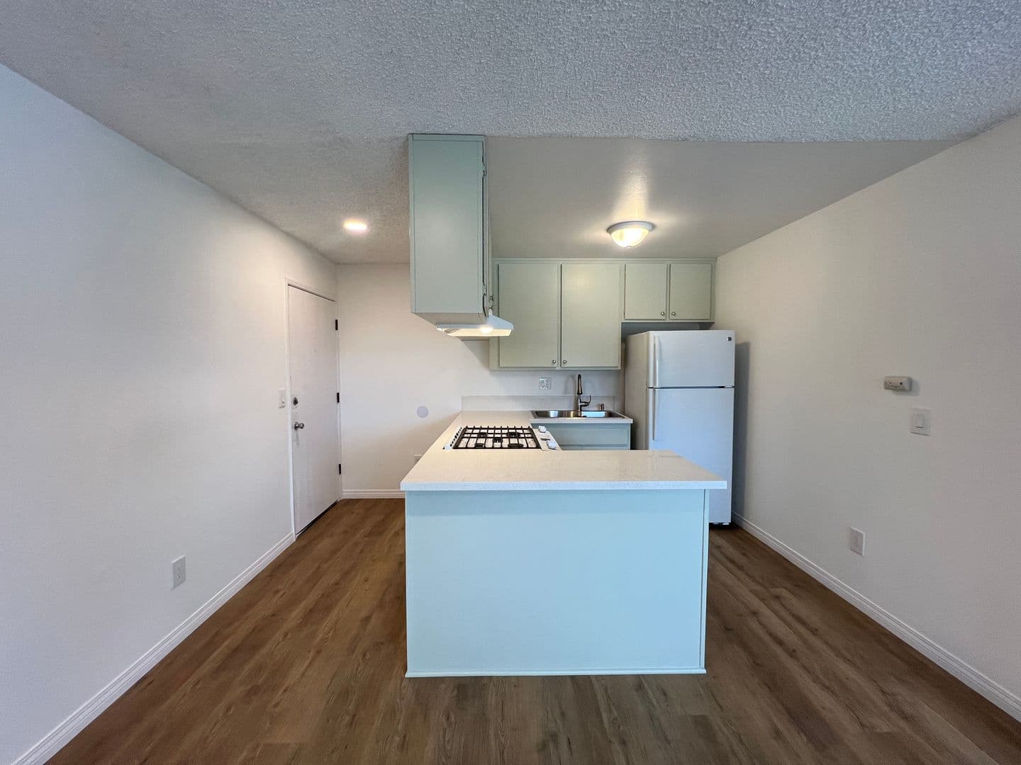 Torrance Apartment: 22322 Denker Avenue