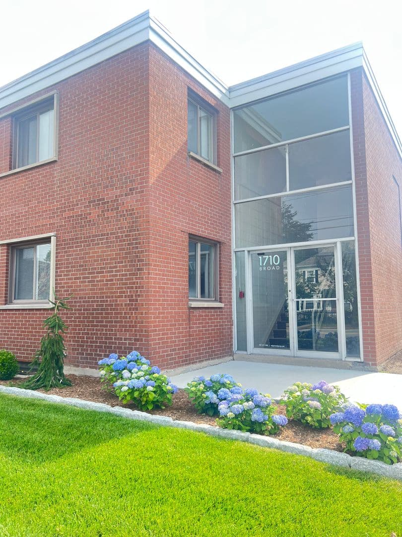 Cranston Apartment: 1710 Broad Street