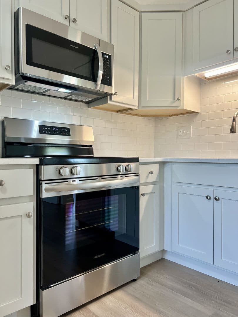 Cranston Apartment: 11 Dart St - 120