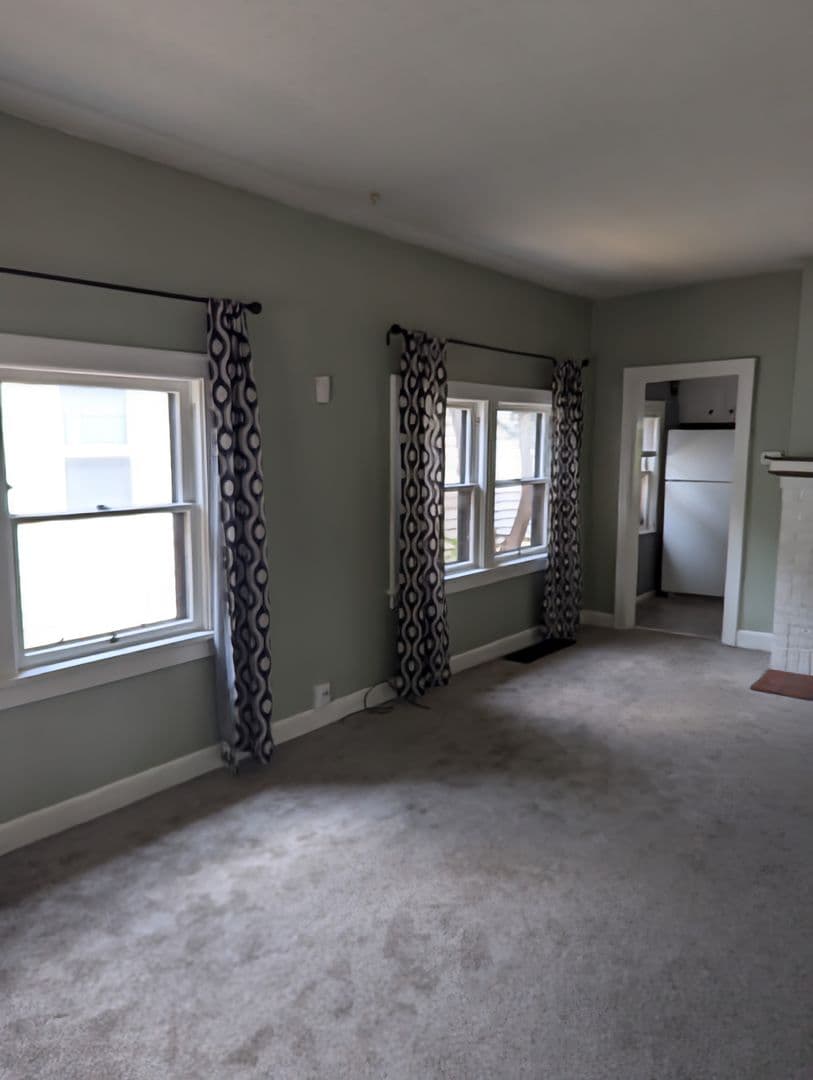 Columbus House: 50 Hanford St