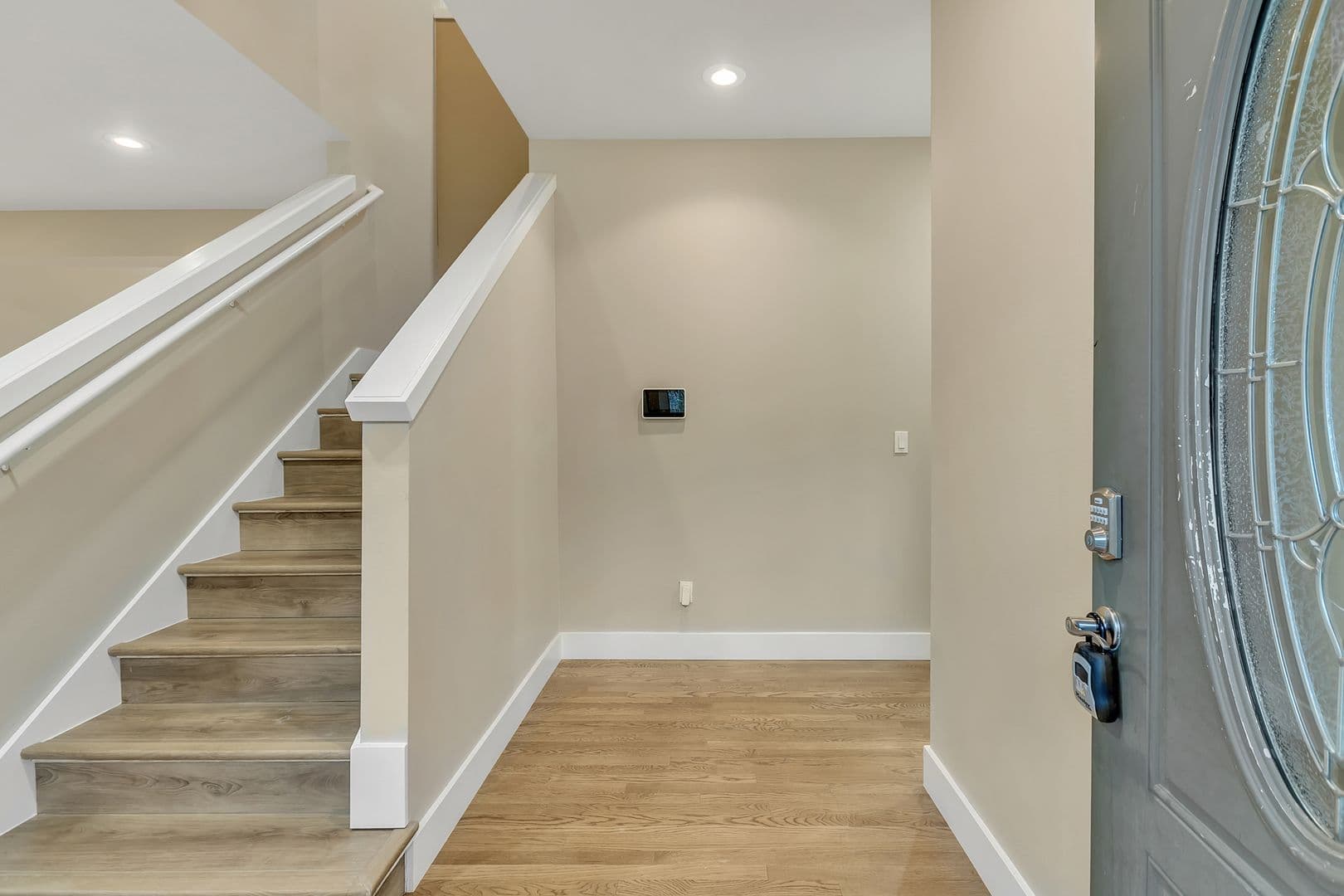 Kent House: 729 Prospect Ave N
