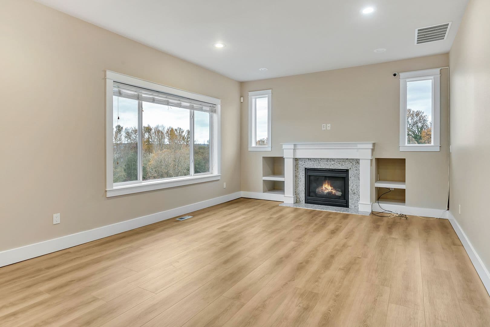 Kent House: 729 Prospect Ave N