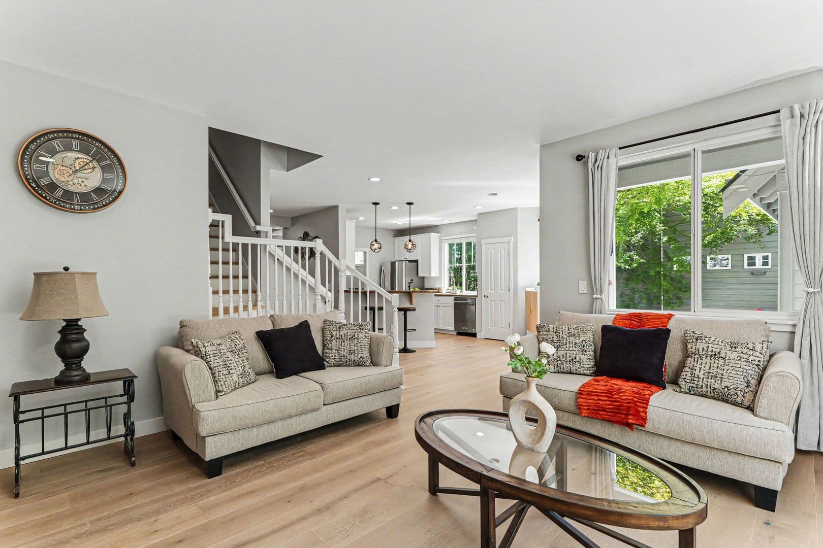 Snoqualmie House: 7521 Dogwood Ln SE