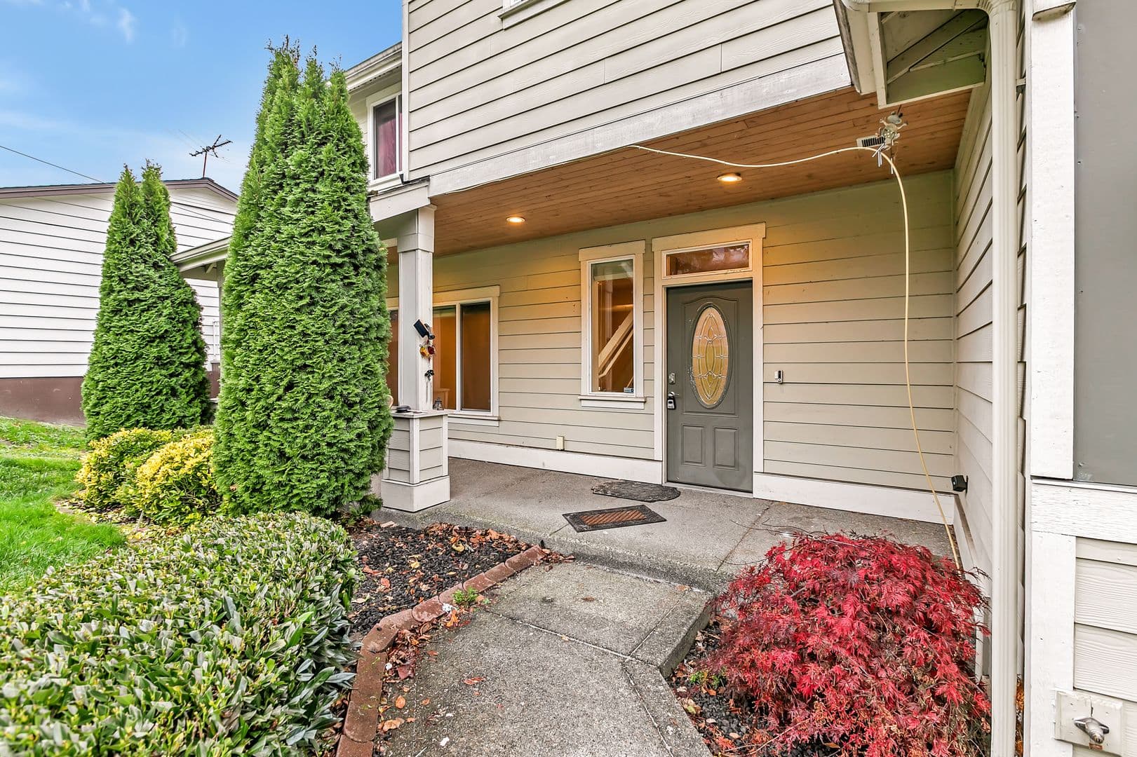 Kent House: 729 Prospect Ave N