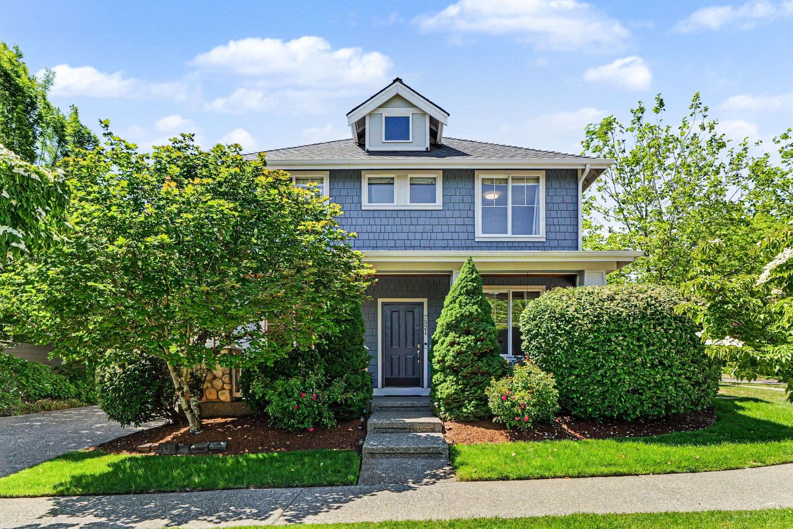 Snoqualmie House: 7521 Dogwood Ln SE