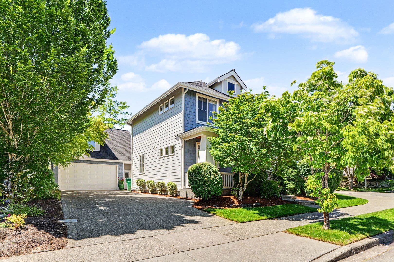 Snoqualmie House: 7521 Dogwood Ln SE
