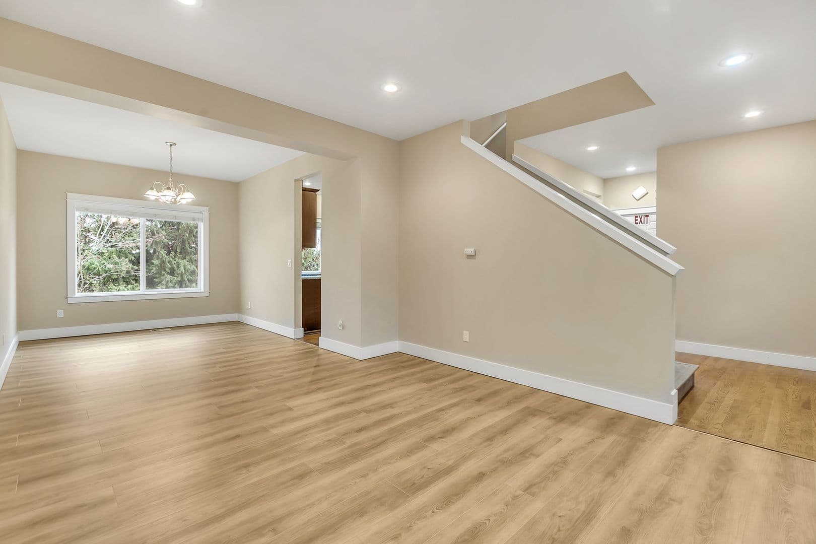 Kent House: 729 Prospect Ave N