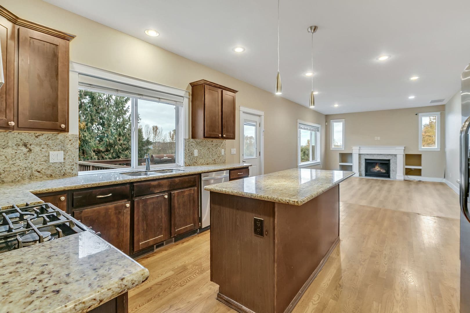 Kent House: 729 Prospect Ave N