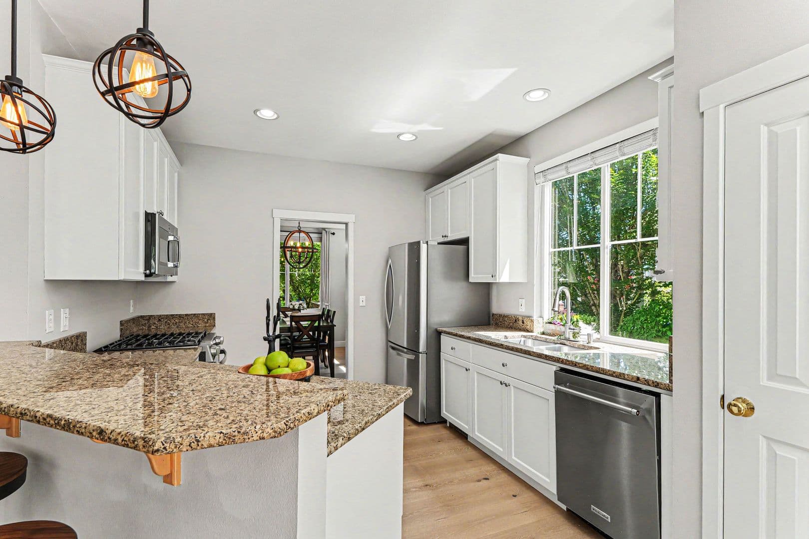Snoqualmie House: 7521 Dogwood Ln SE
