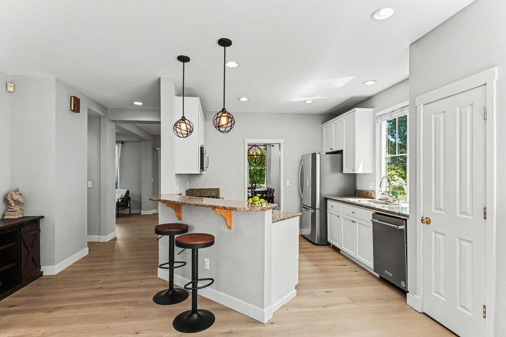Snoqualmie House: 7521 Dogwood Ln SE
