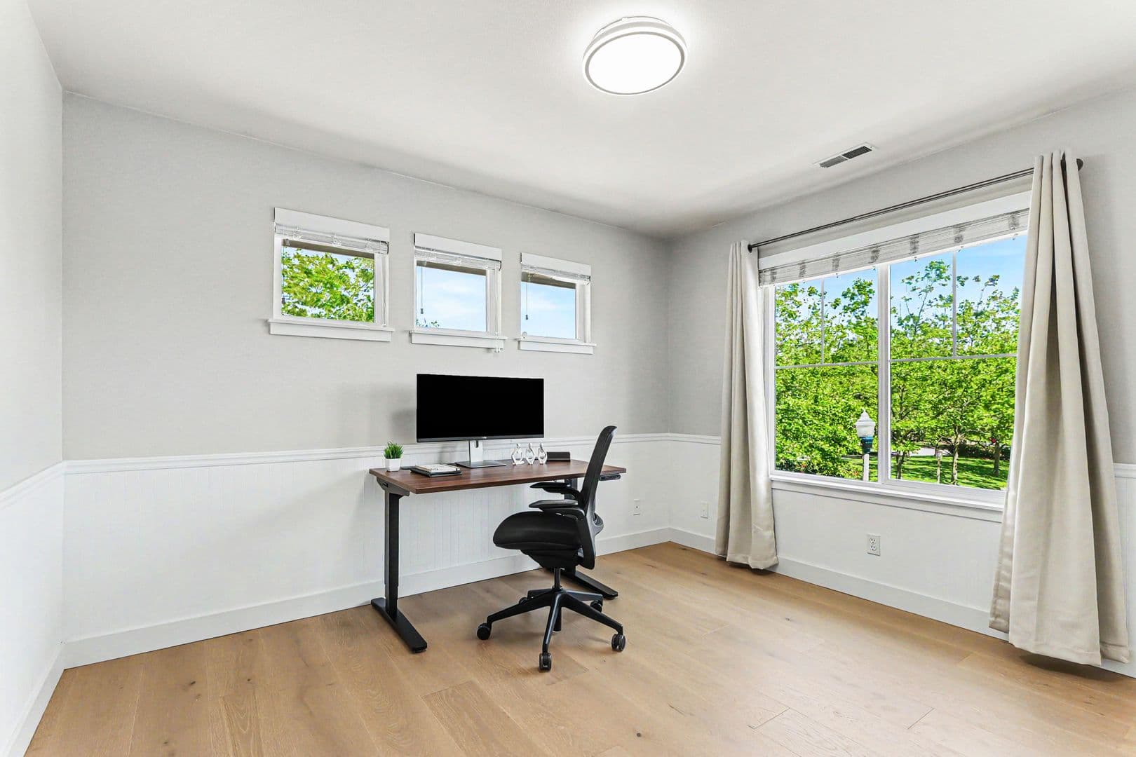 Snoqualmie House: 7521 Dogwood Ln SE