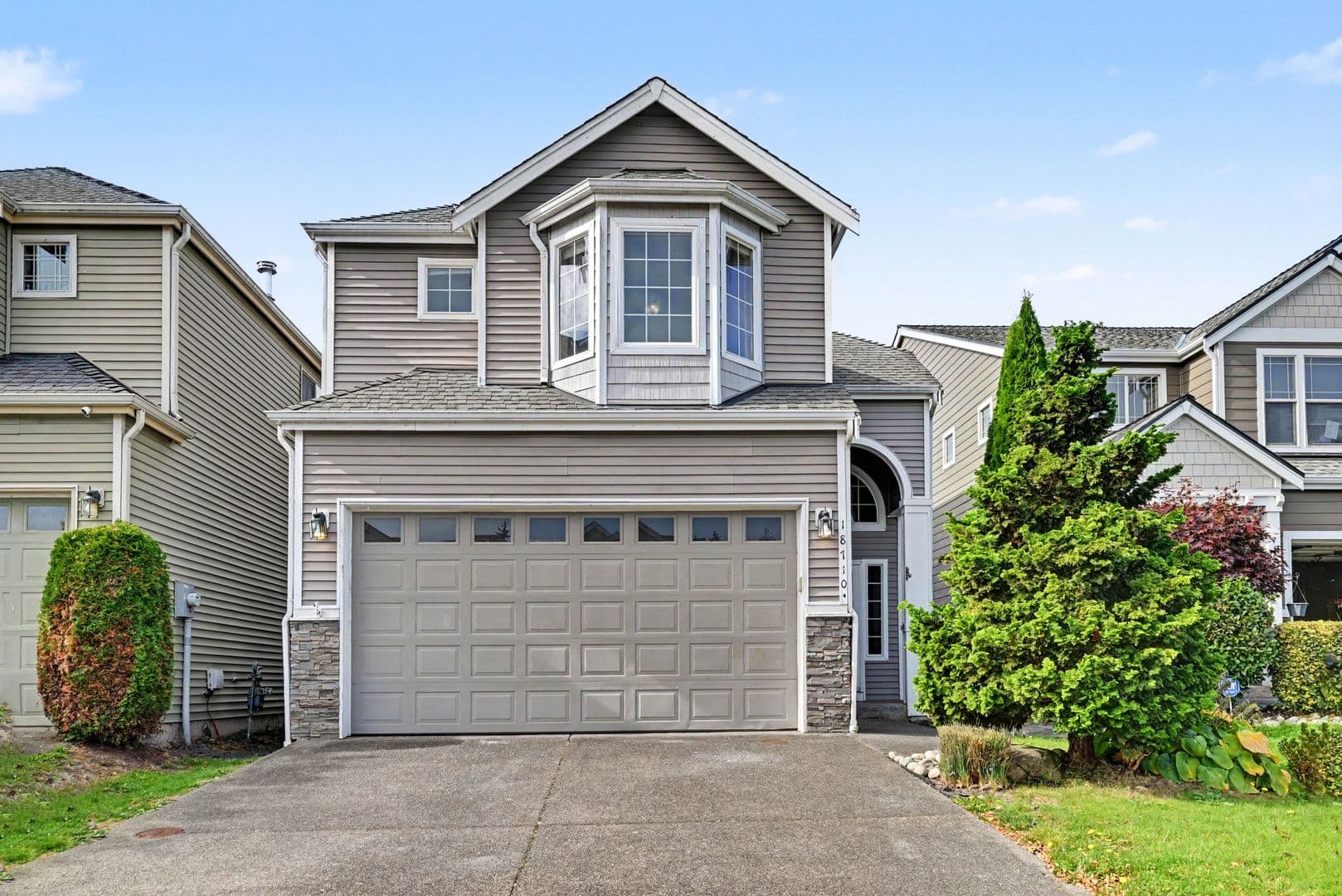 Puyallup House: 18710 116th Ave E