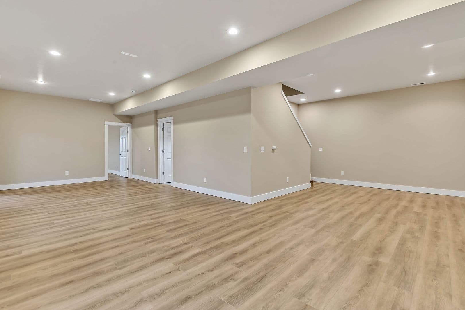 Kent House: 729 Prospect Ave N