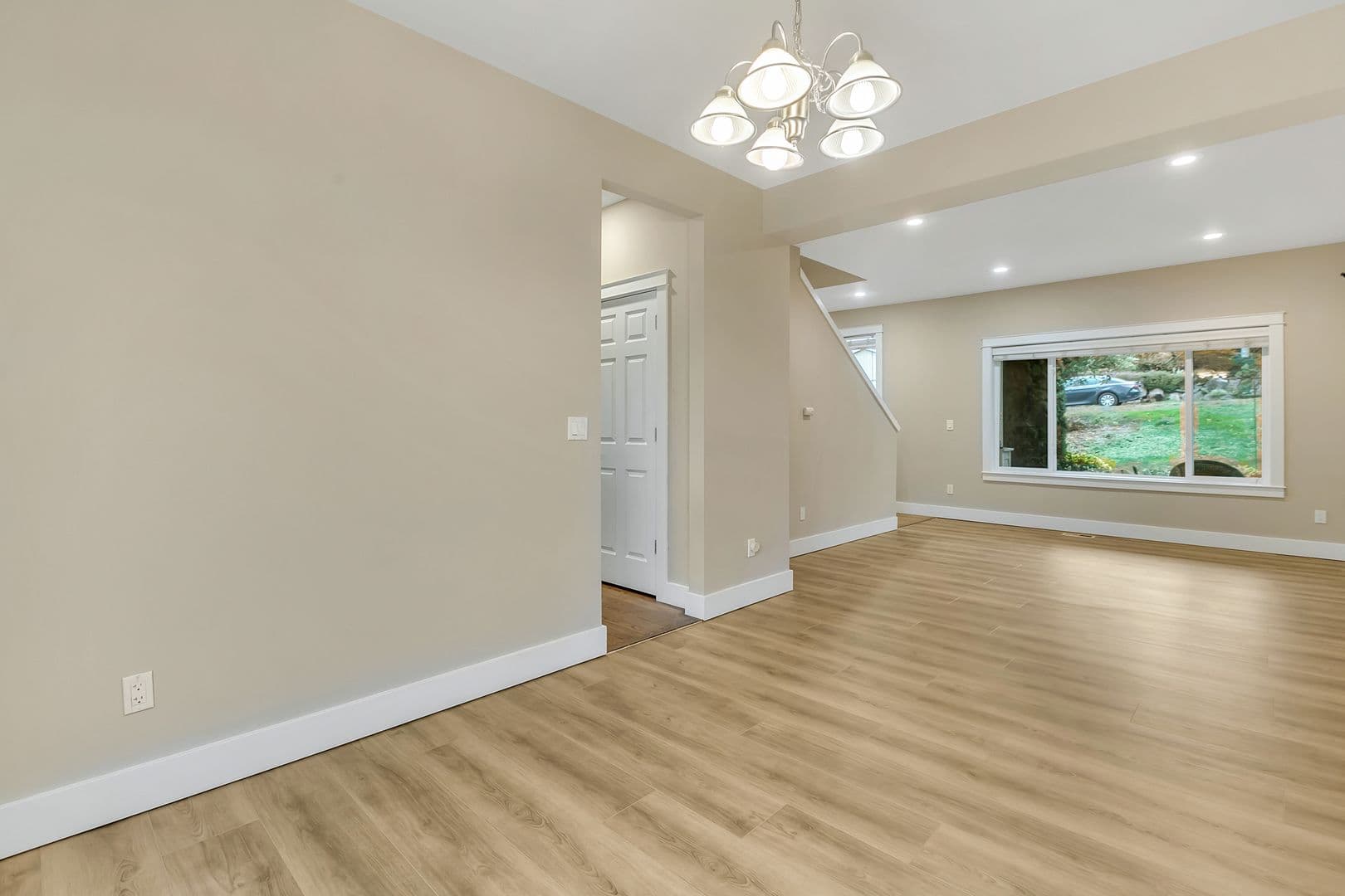 Kent House: 729 Prospect Ave N