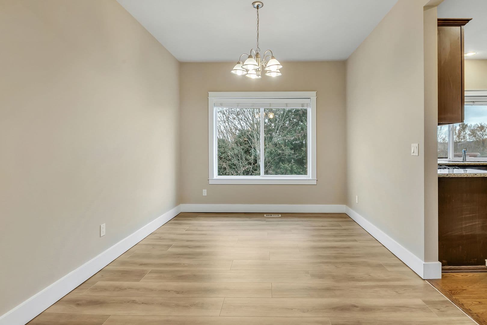 Kent House: 729 Prospect Ave N