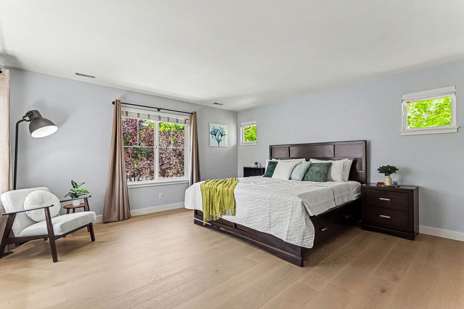 Snoqualmie House: 7521 Dogwood Ln SE