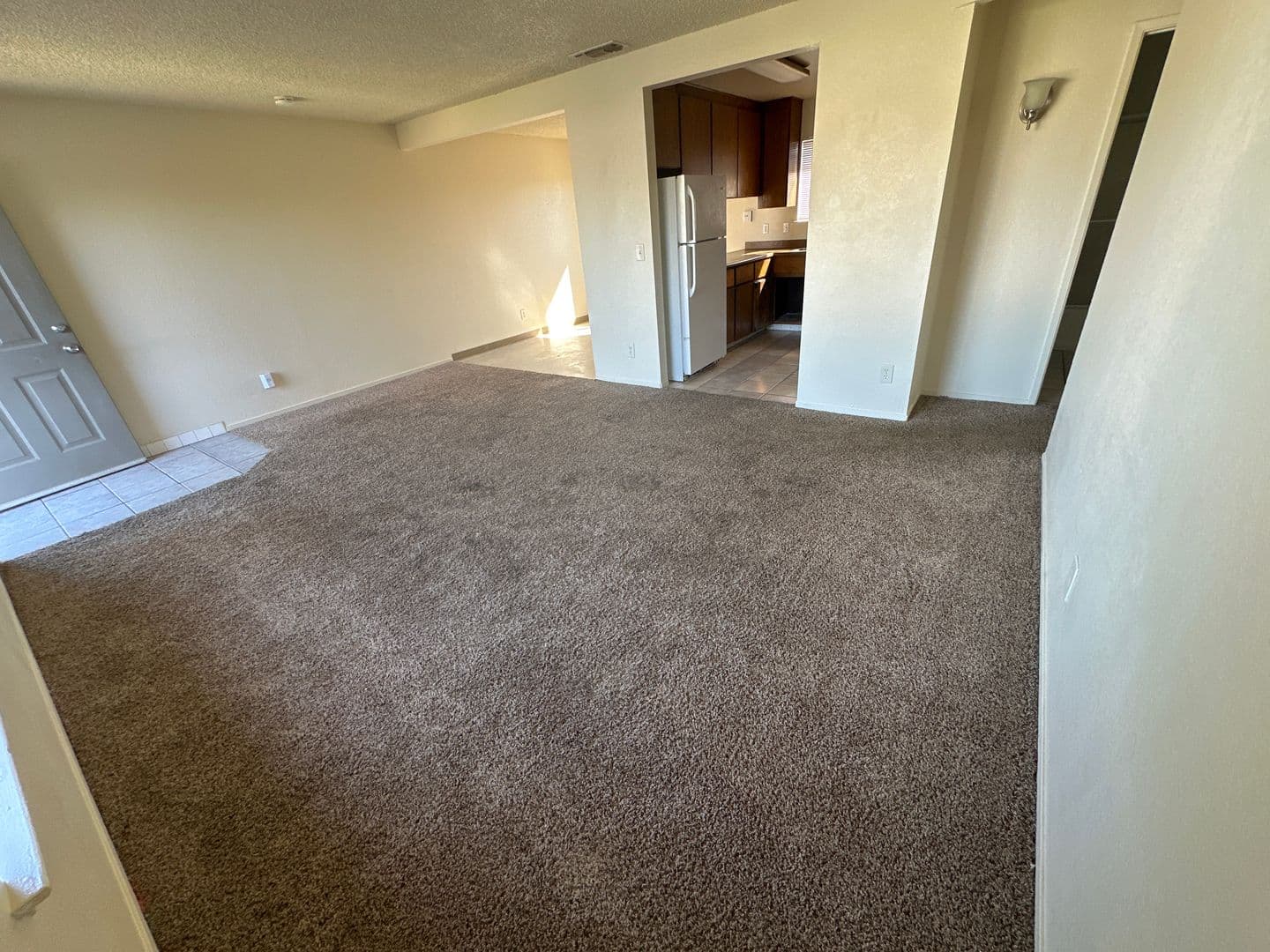 Coalinga Apartment: 141 Warthan St.