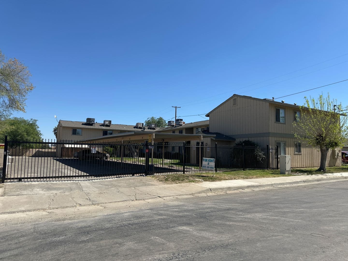 Coalinga Apartment: 141 Warthan St.