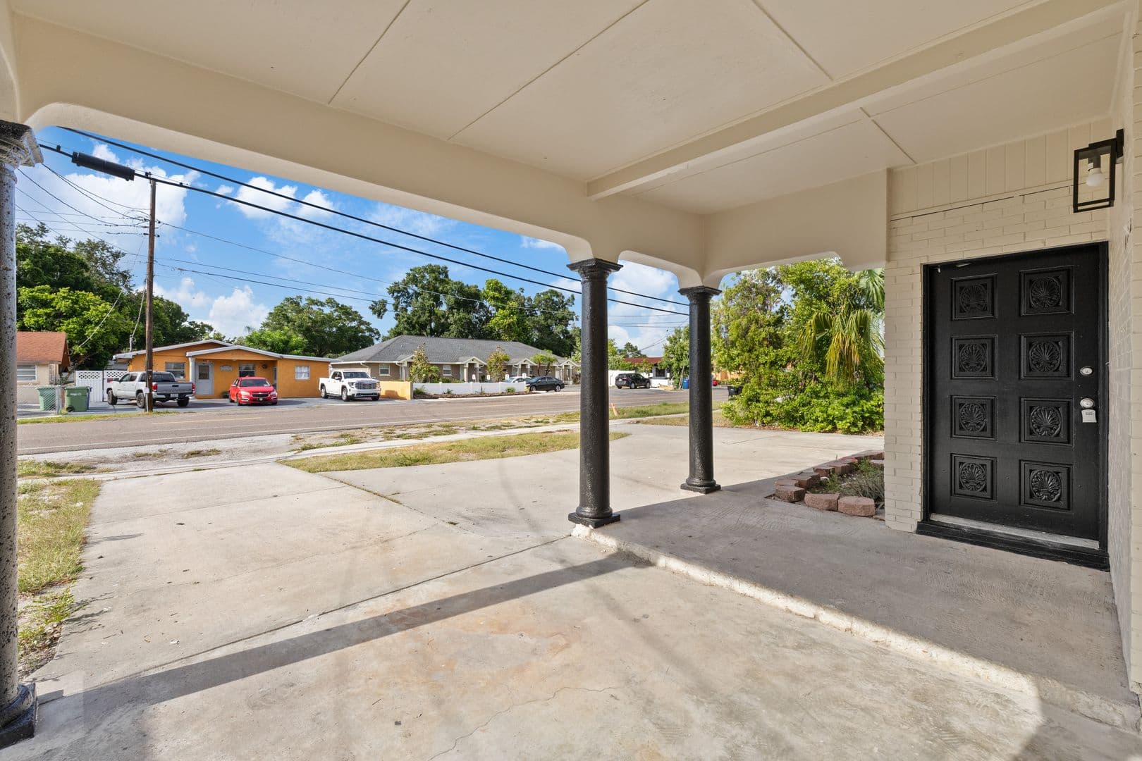 Tampa House: 2706 W Tampa Bay Blvd