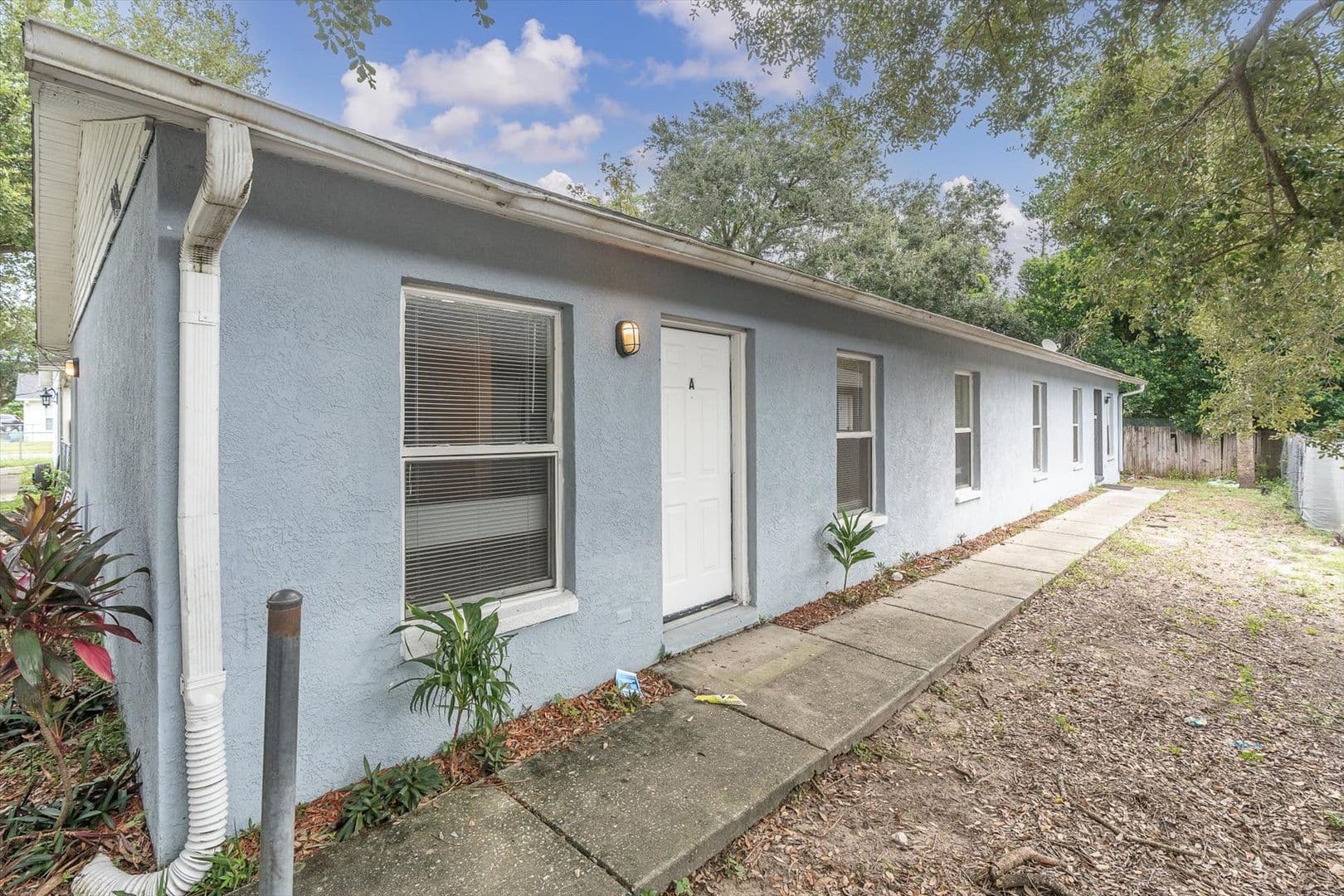 Tampa Apartment: 3421 Temple Street