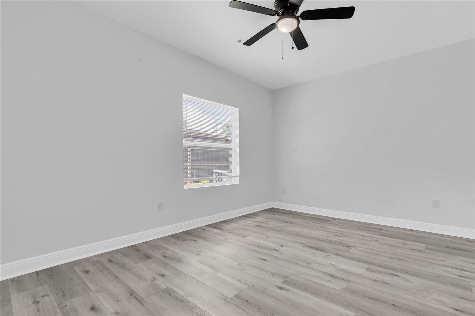 Bartow Apartment: 705 S Orange Ave