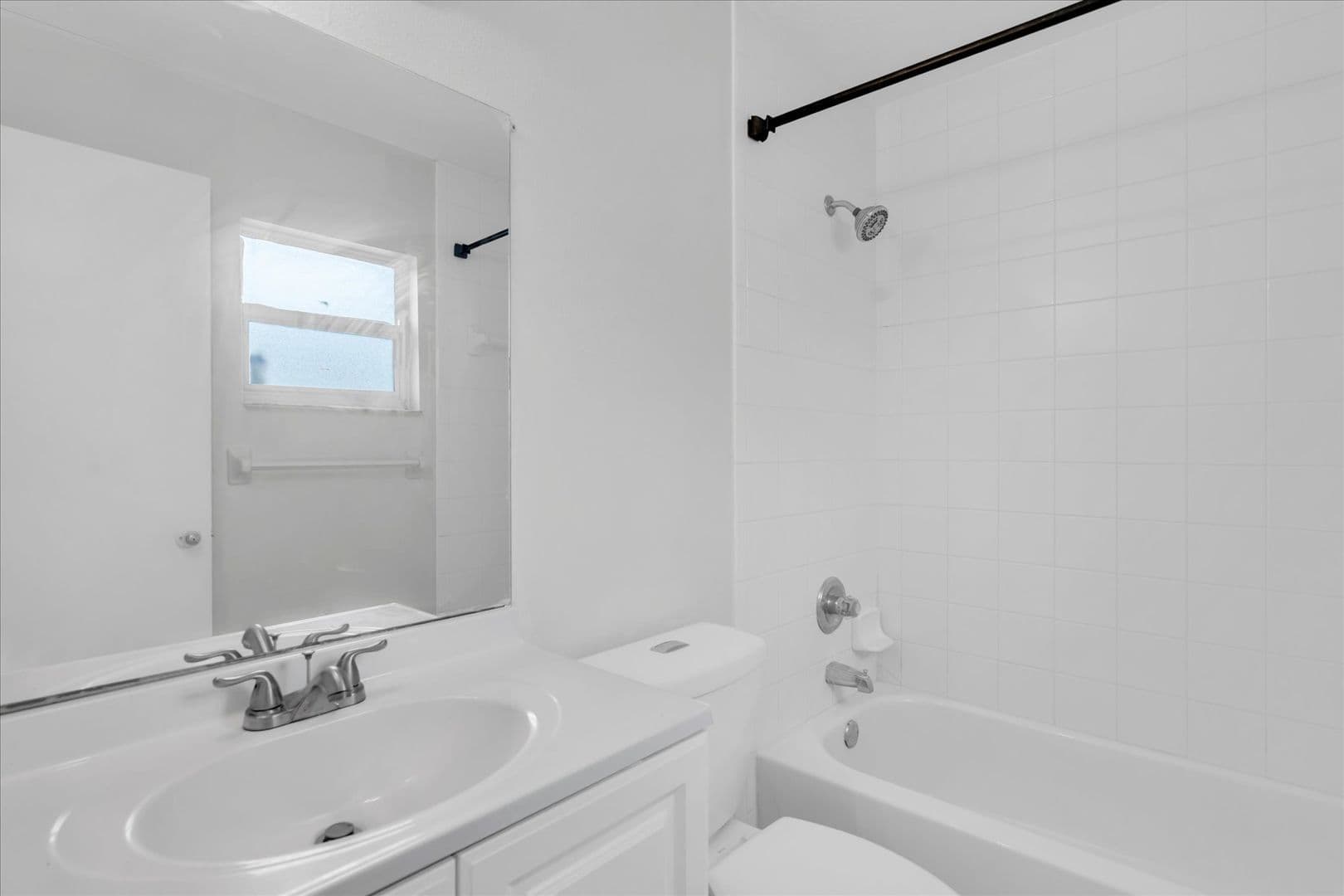 Tampa Apartment: 3421 Temple Street