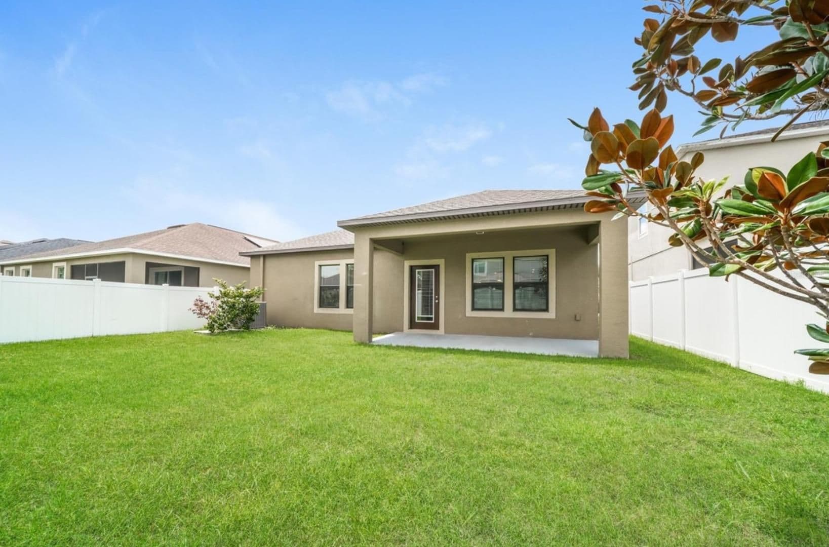 Riverview House: 11812 Valhalla Woods Dr
