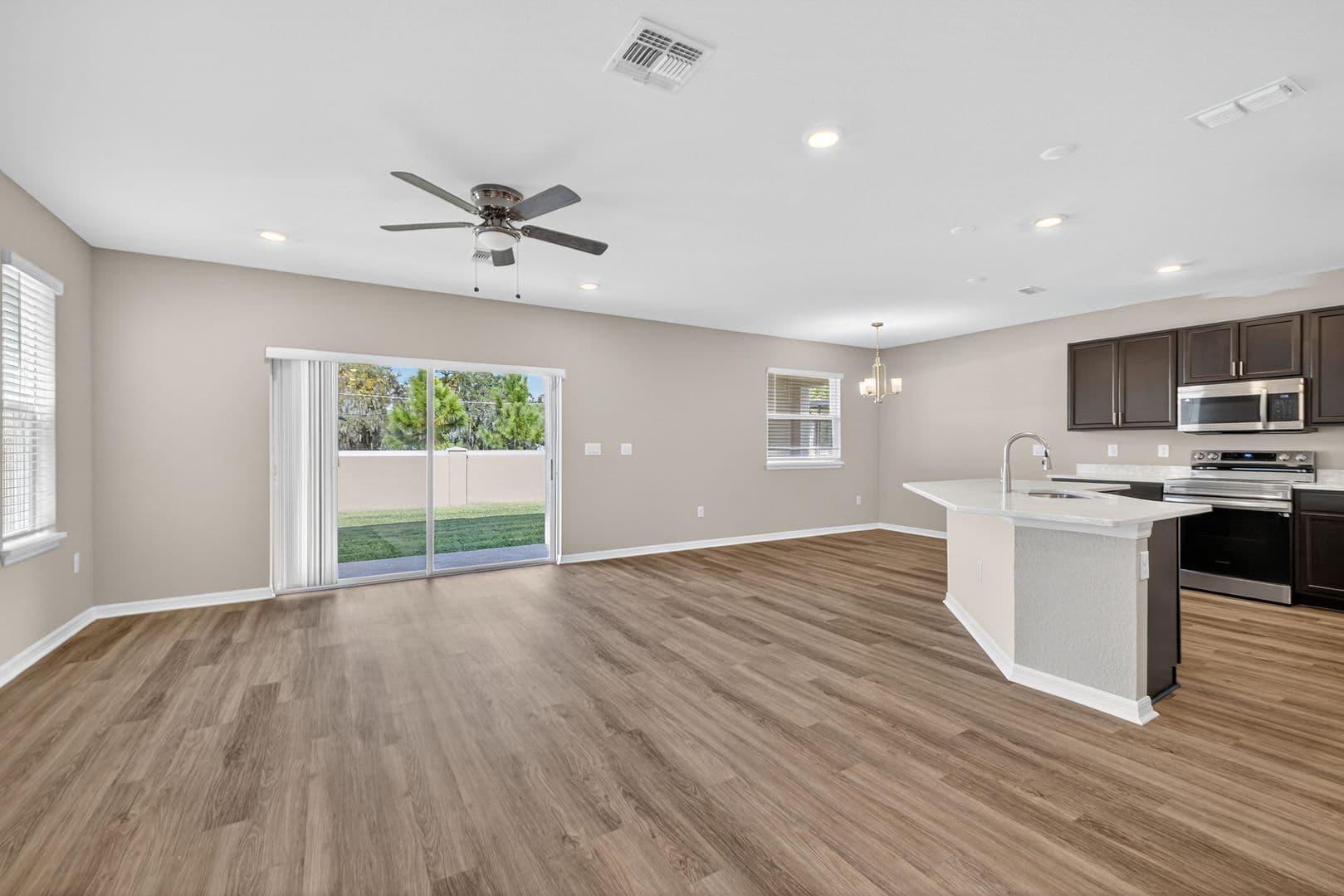 Riverview House: 11772 Pink Plumeria Ct