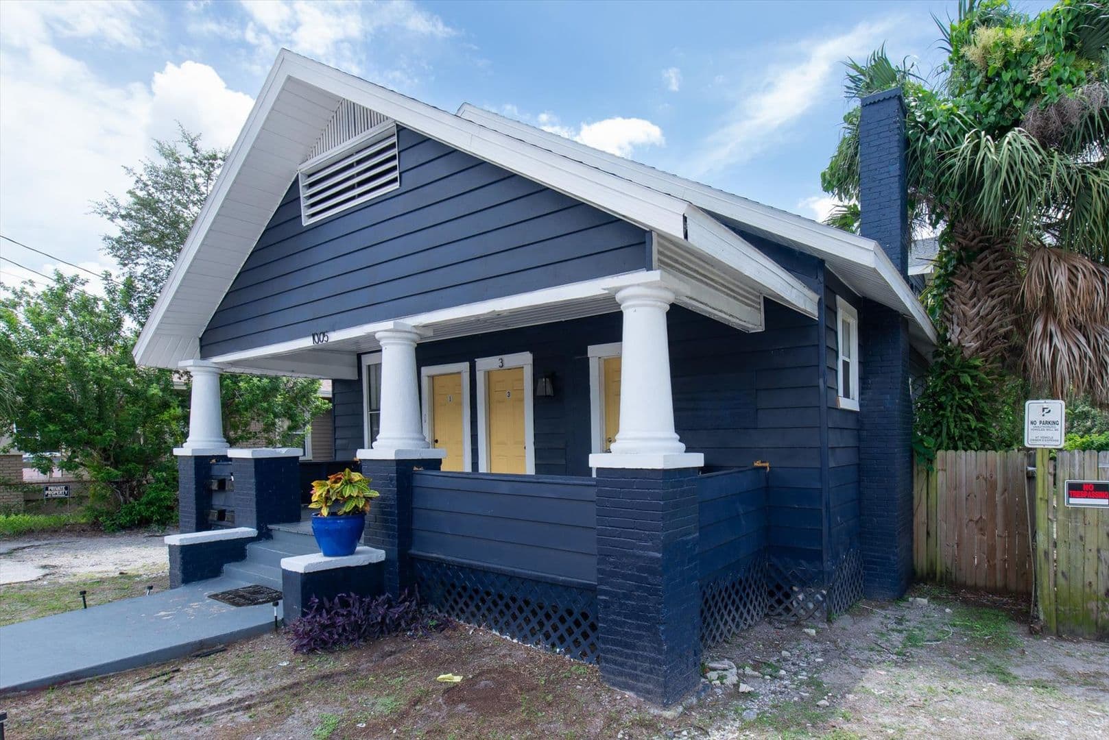 Tampa Apartment: 1005 E Lake Ave