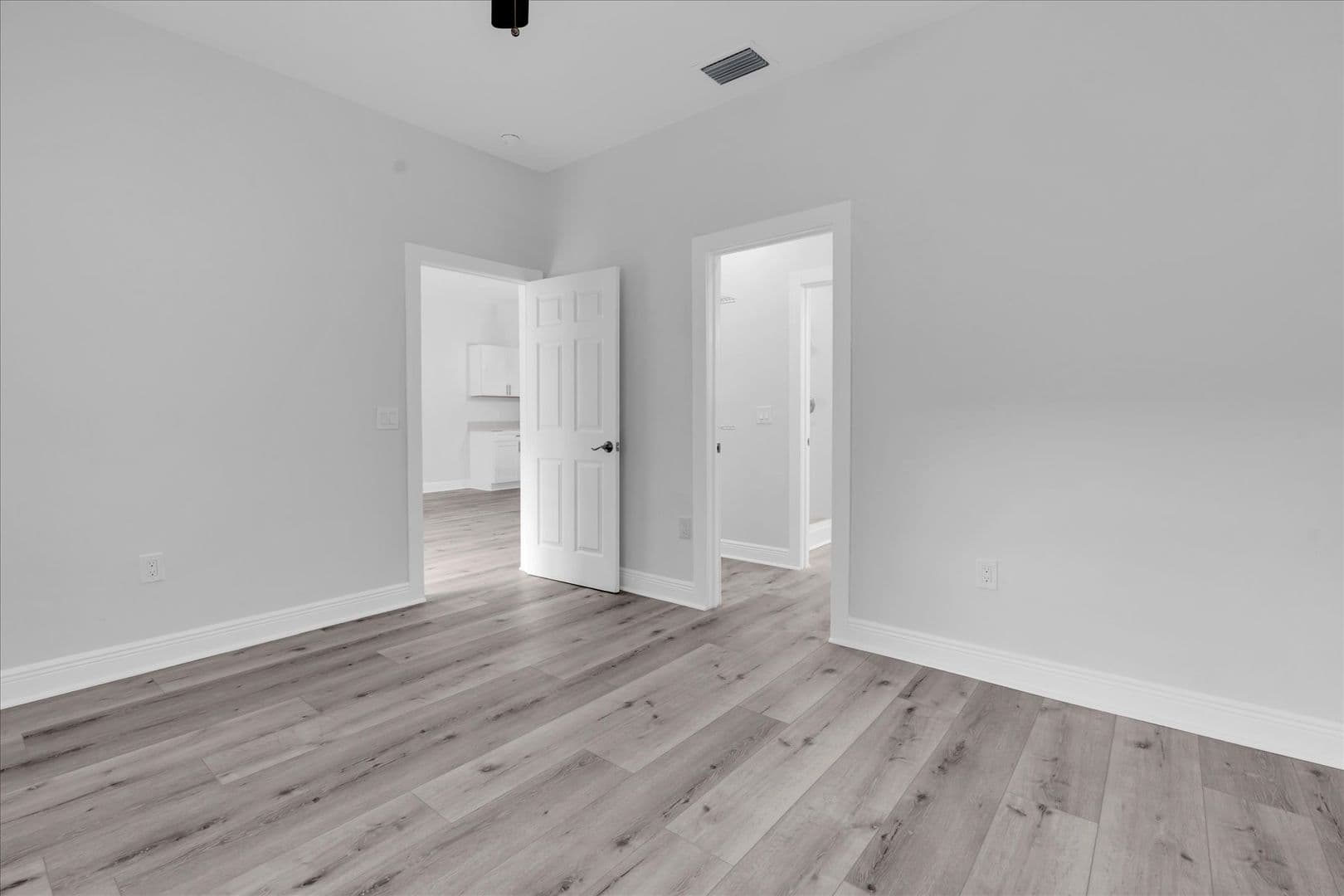 Bartow Apartment: 705 S Orange Ave
