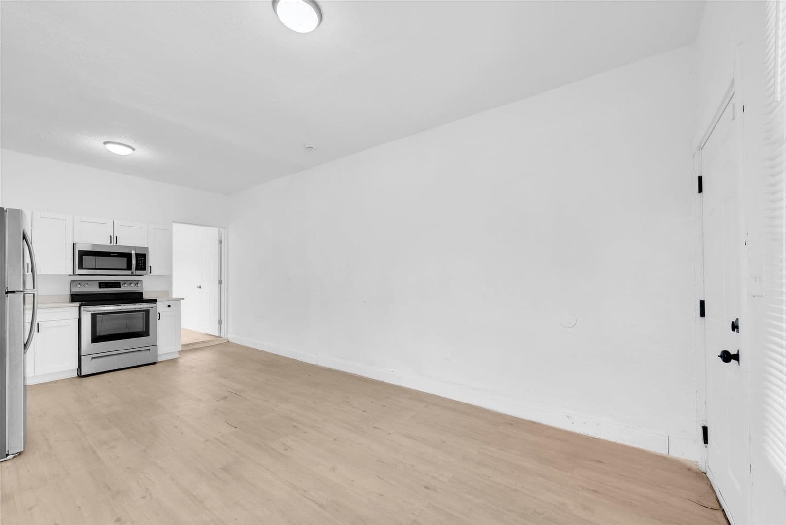 Tampa Apartment: 1005 E Lake Ave