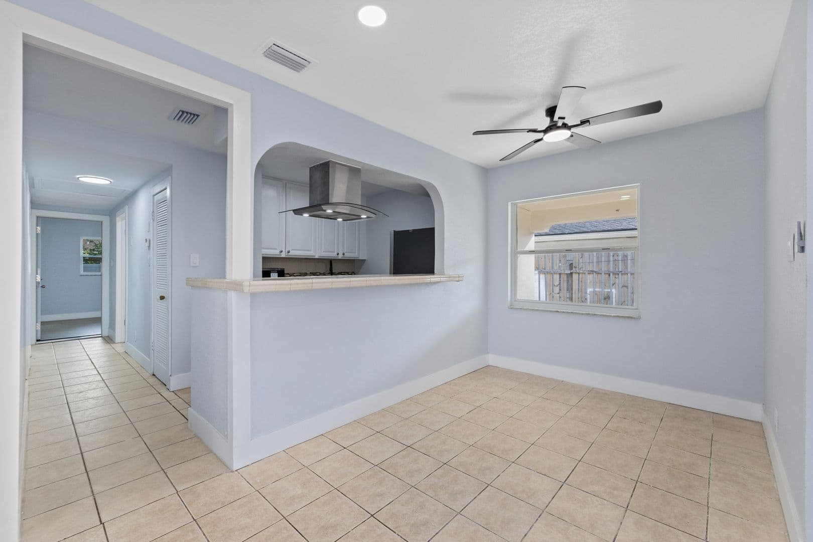 Tampa House: 2706 W Tampa Bay Blvd
