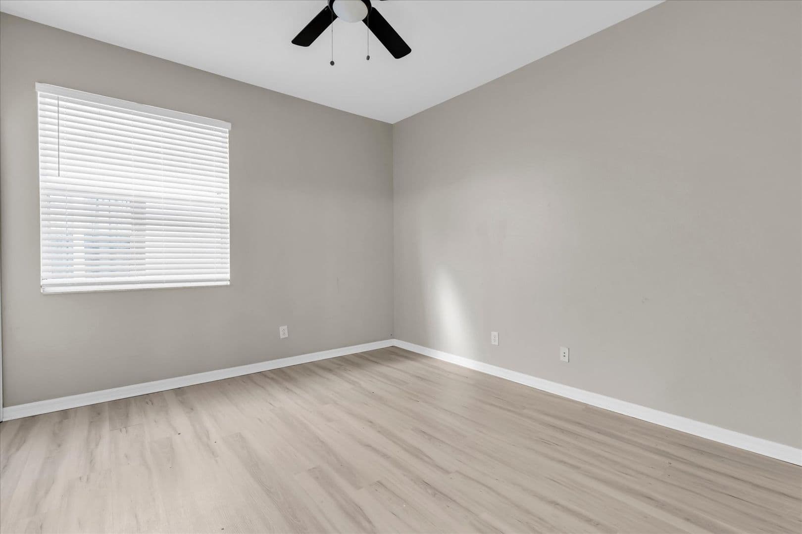 Riverview House: 11166 Creek Haven Dr