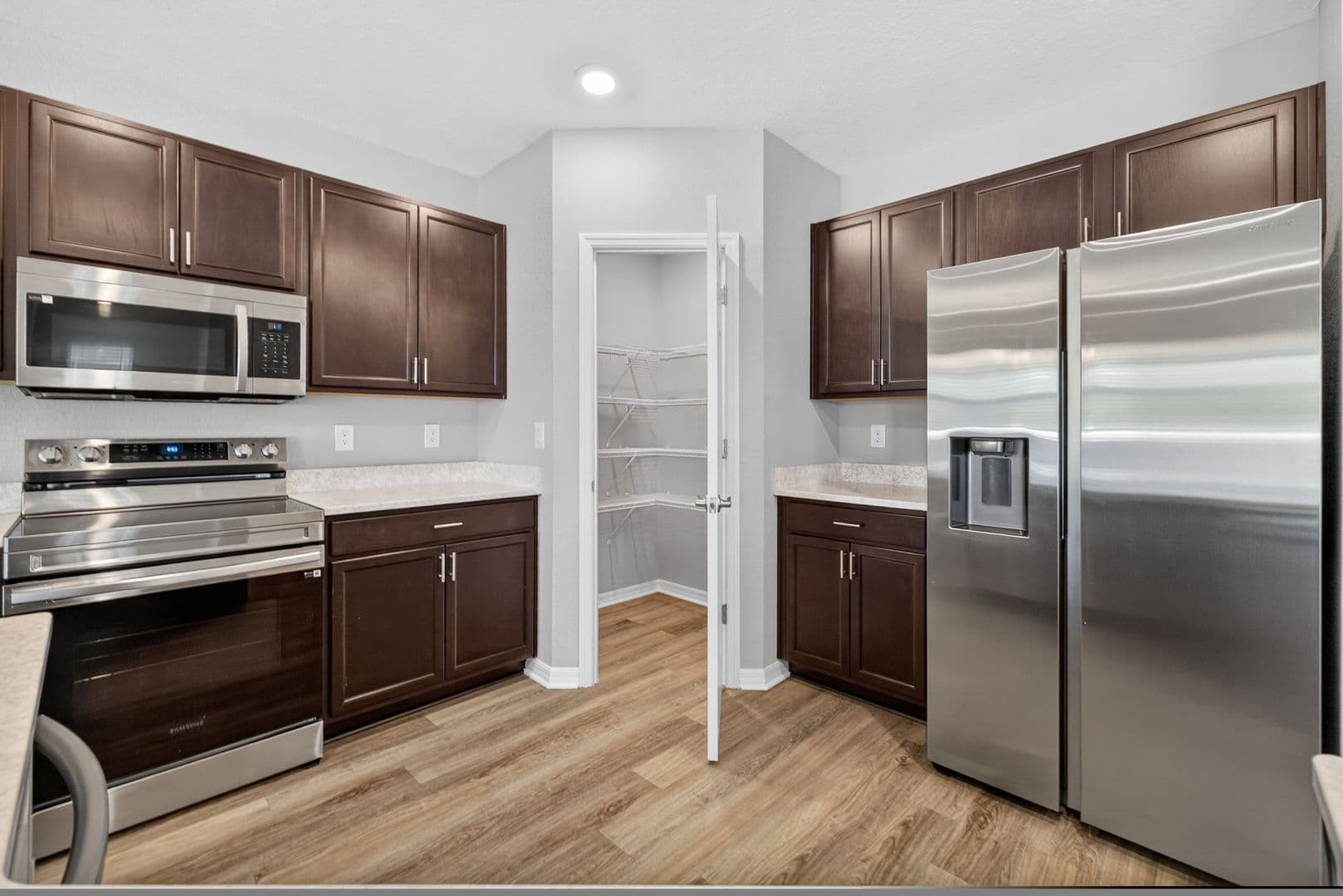 Riverview House: 11772 Pink Plumeria Ct