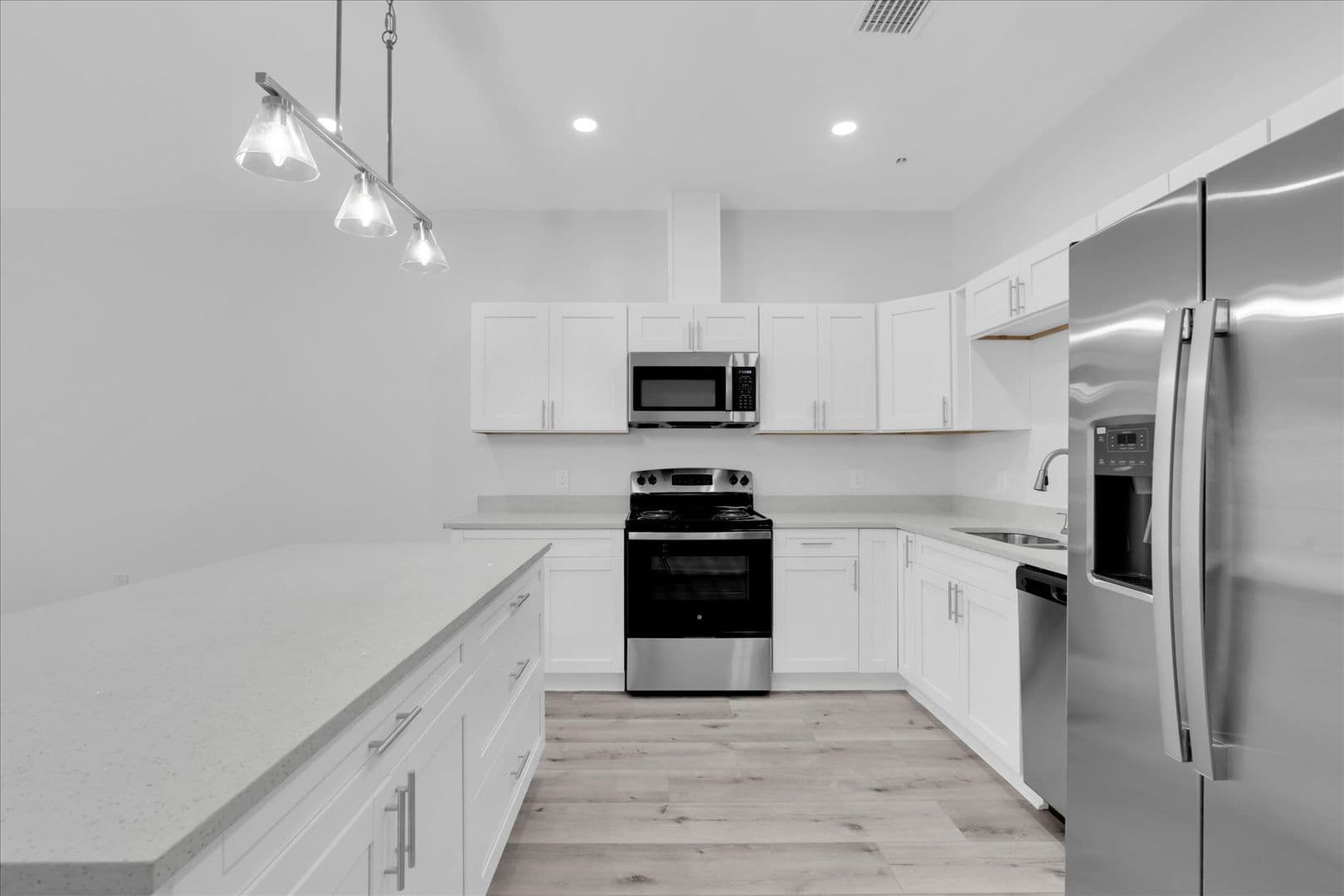 Bartow Apartment: 705 S Orange Ave