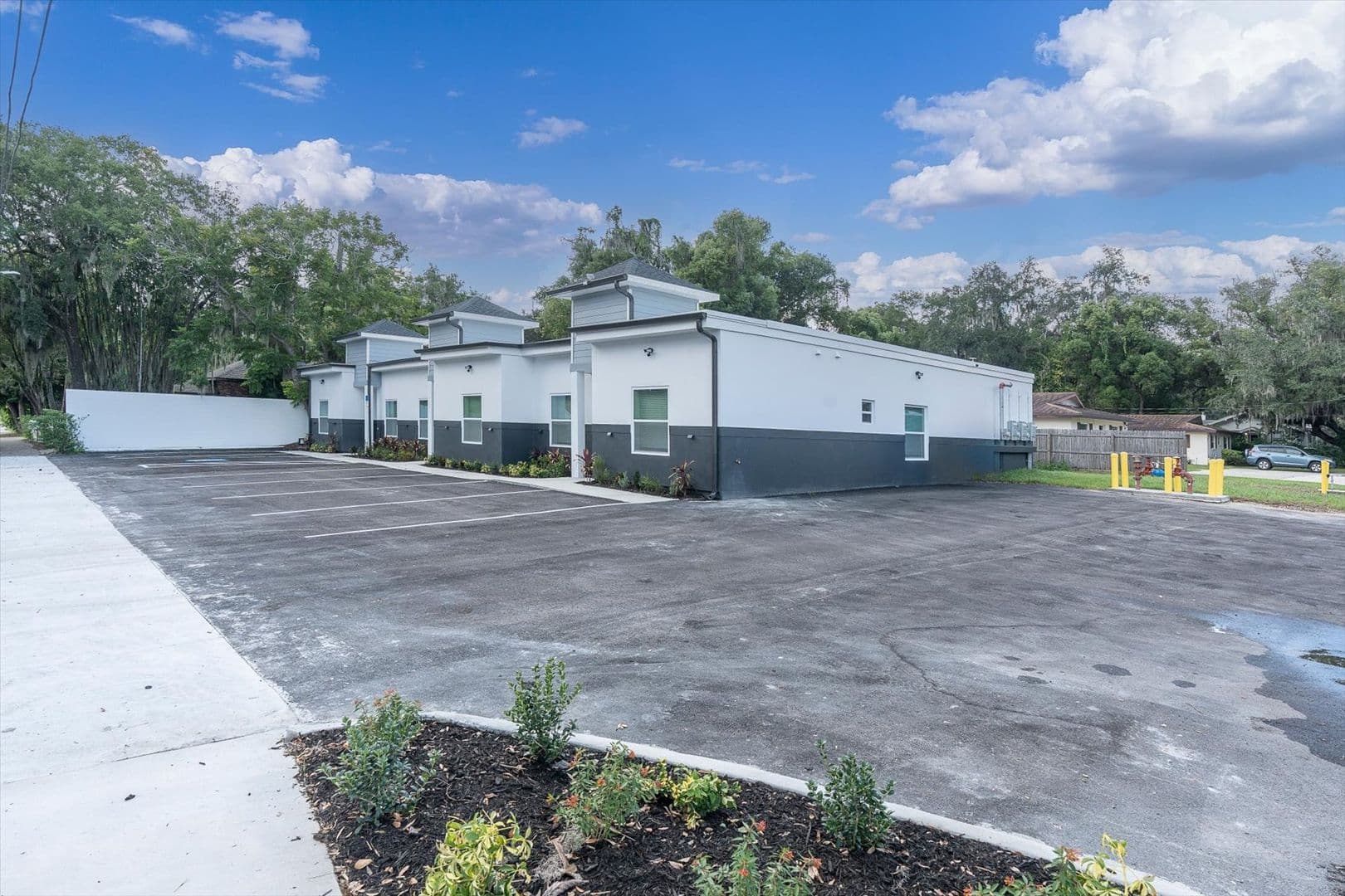 Bartow Apartment: 705 S Orange Ave