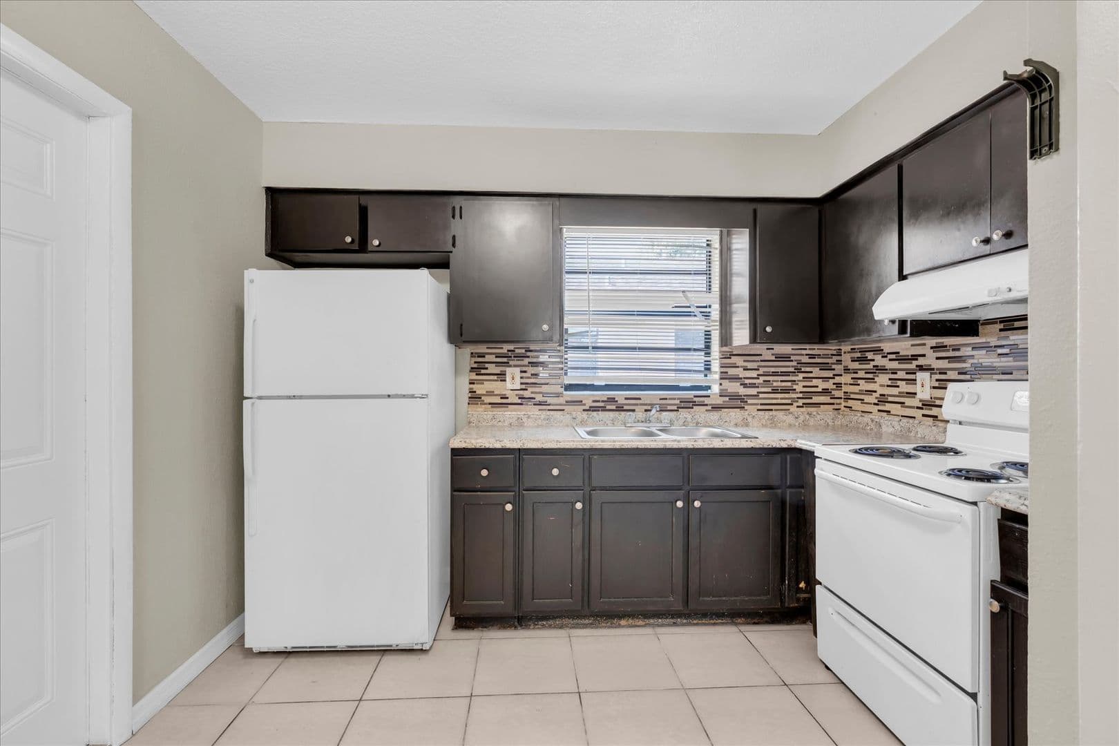 Tampa Apartment: 5118 E 97th Ave