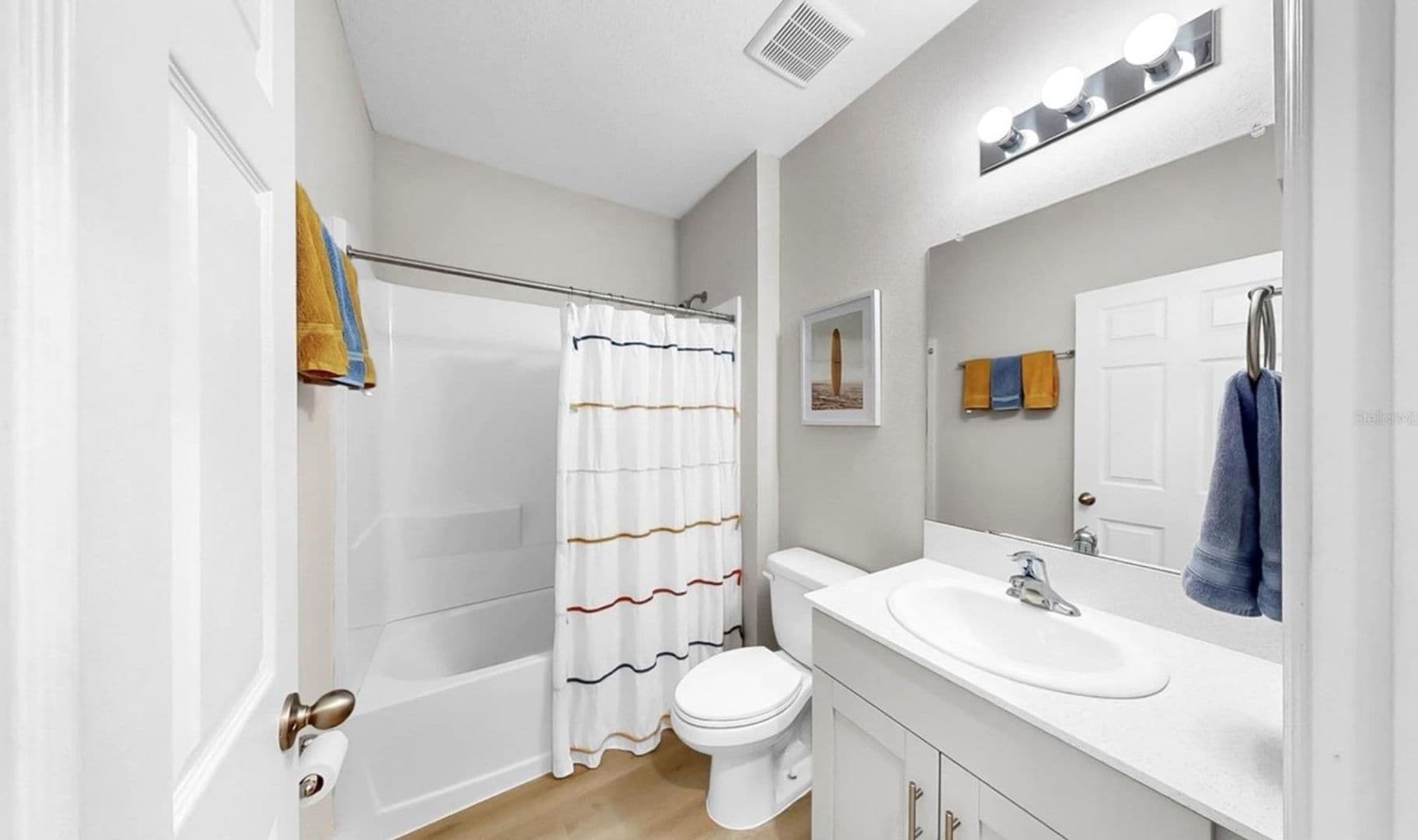 Riverview House: 12724 Tannencrest Dr