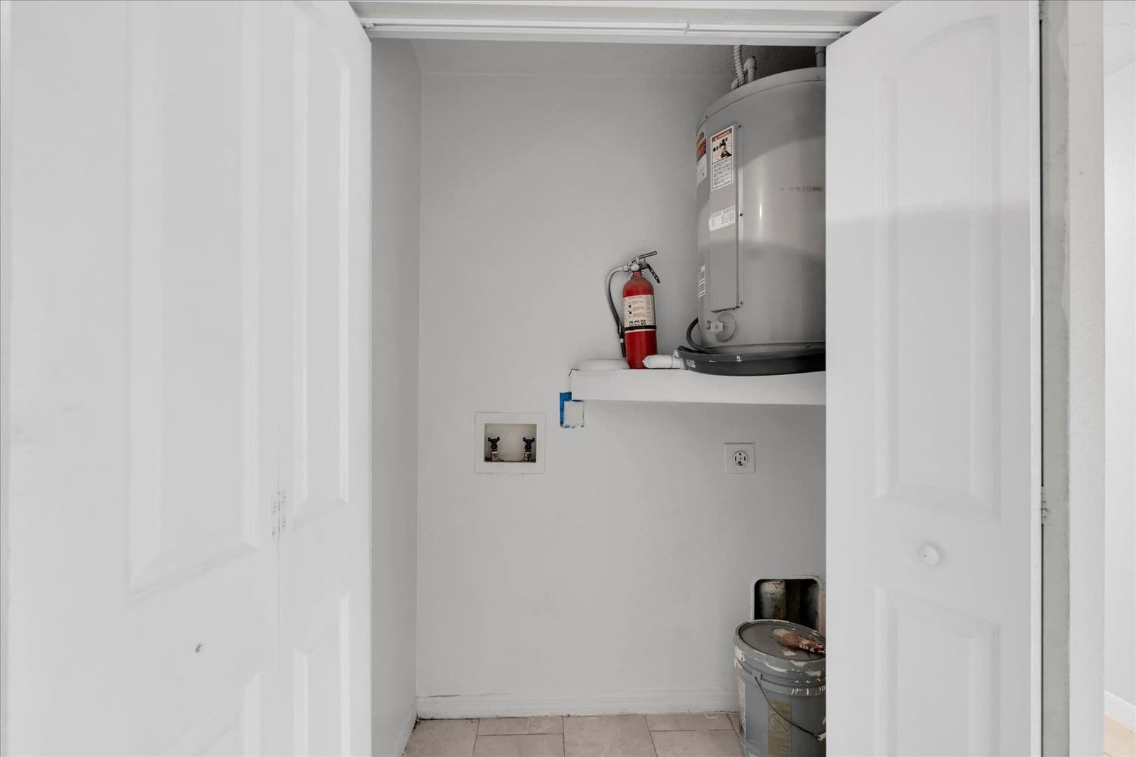 Tampa Apartment: 3421 Temple Street