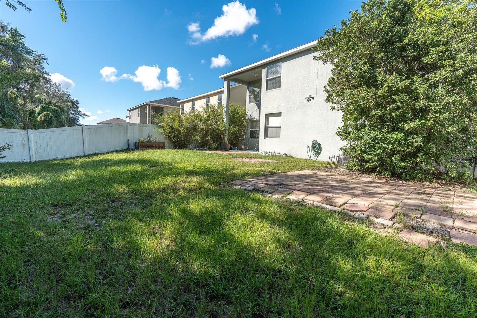 Riverview House: 11166 Creek Haven Dr
