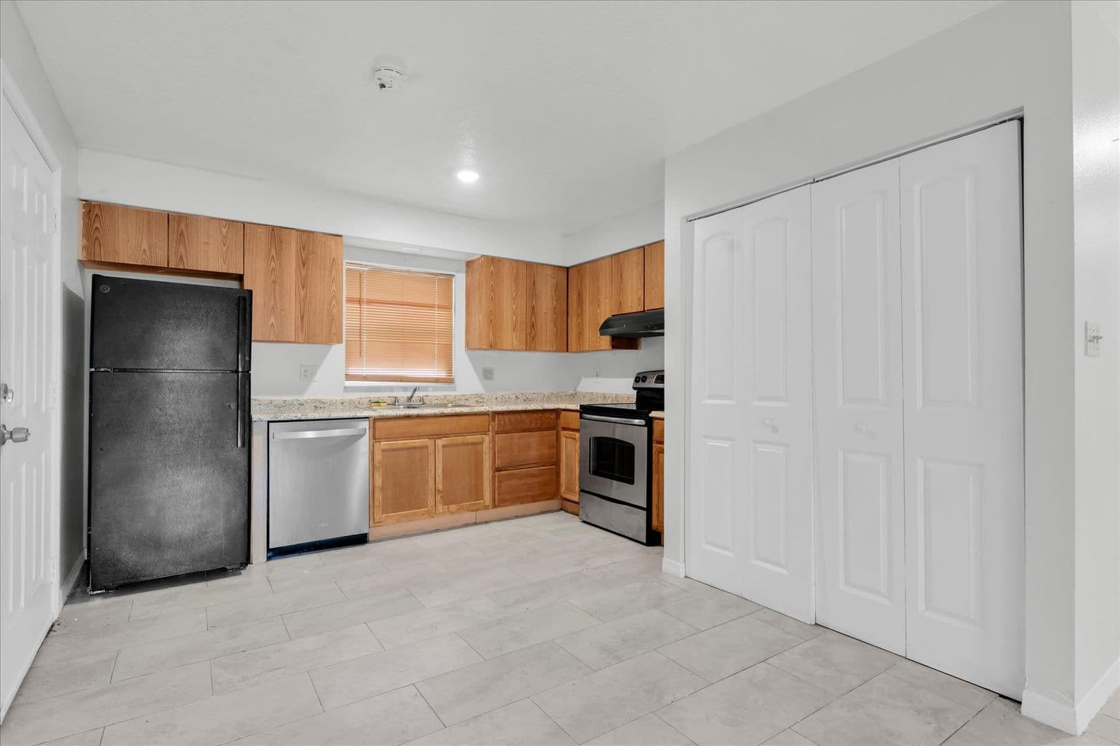 Tampa Apartment: 3421 Temple Street